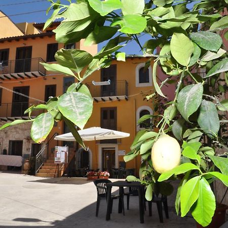 Case Albergo Al Cortiletto リカータ エクステリア 写真