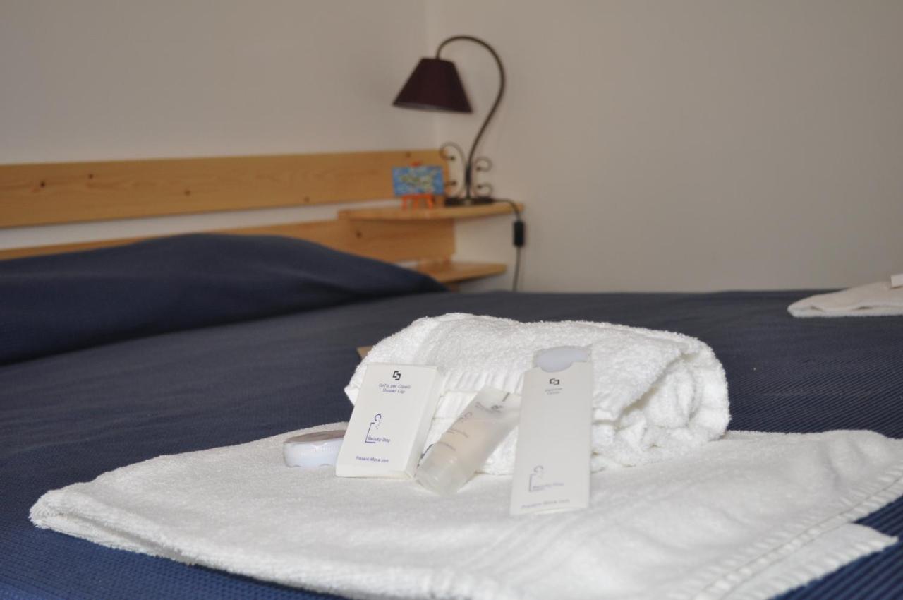 Case Albergo Al Cortiletto リカータ 部屋 写真